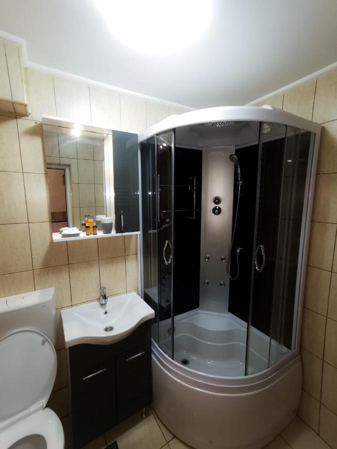 105500 Apartment Buşteni Екстериор снимка