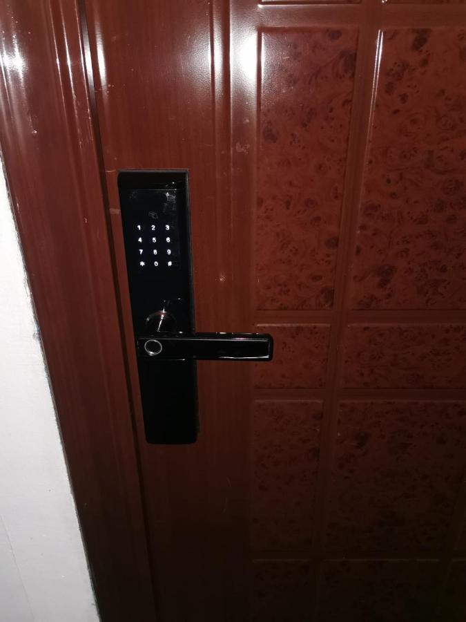 105500 Apartment Buşteni Екстериор снимка